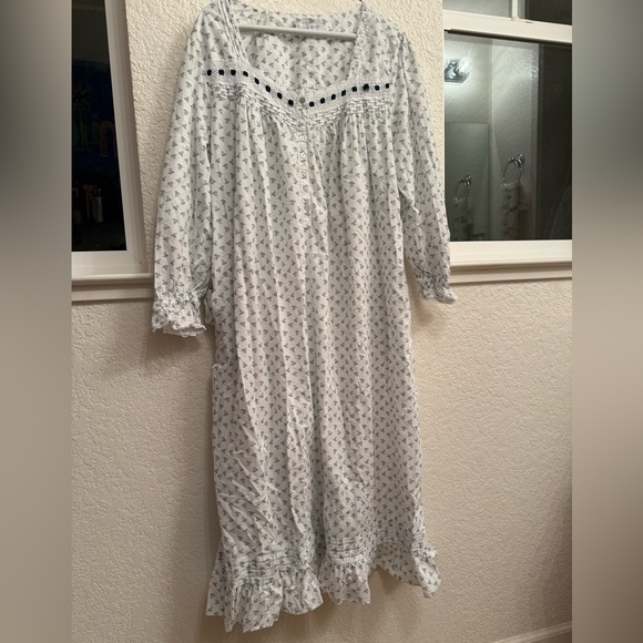 Eileen West Ballet Night Gown Long Sleeve 100% Cotton, Lace with velvet ribbon - Picture 4 of 15